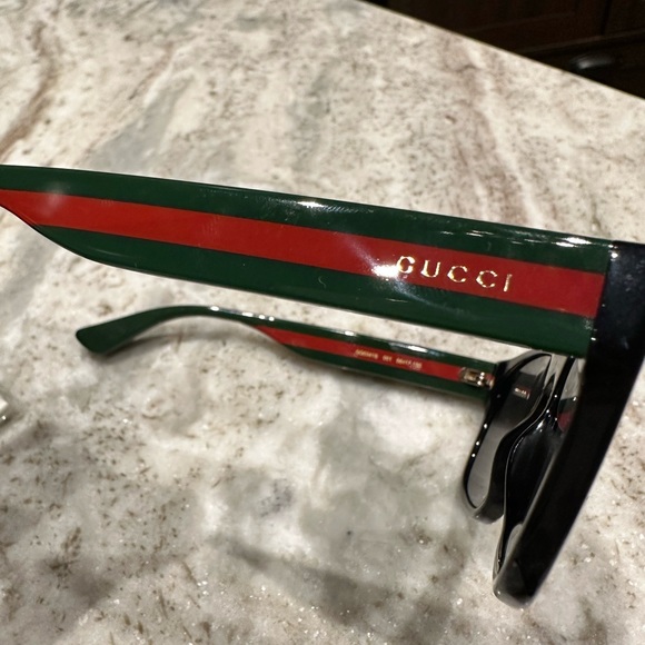Authentic brand new Gucci sunglasses - Picture 2 of 8